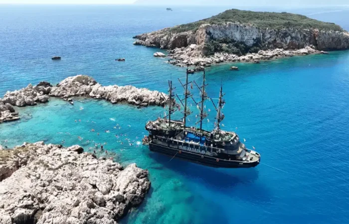 Kemer Boat Trip Luxury Mediterranean Cruise from Antalya