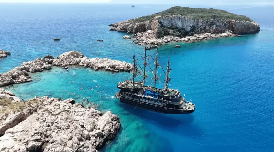 Kemer Boat Trip Luxury Mediterranean Cruise from Antalya