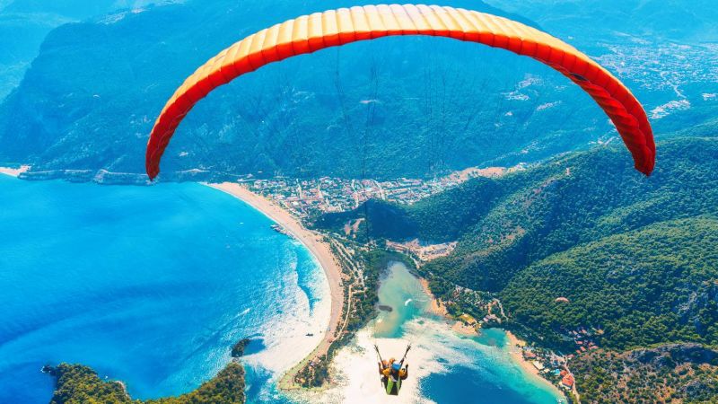 Tandem paragliding over the Blue Lagoon in Oludeniz, Fethiye Turkey